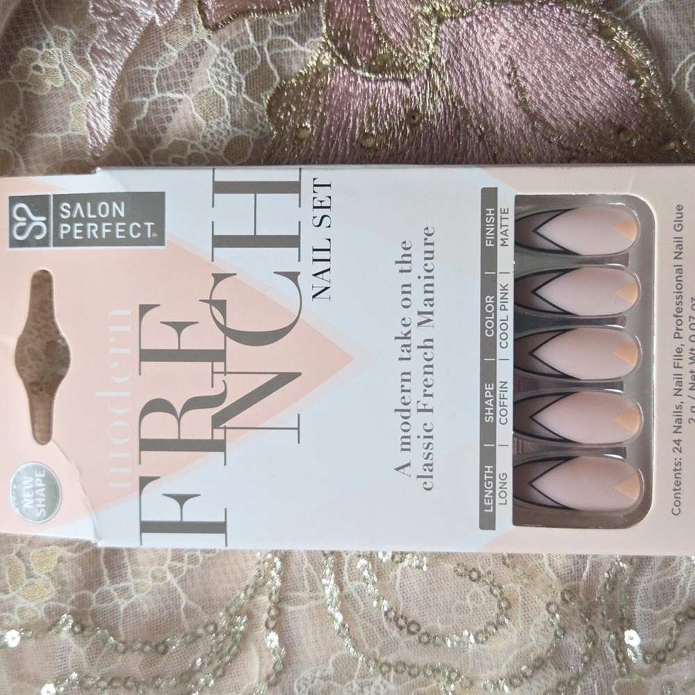 Salon Perfect Modern French Nail Set